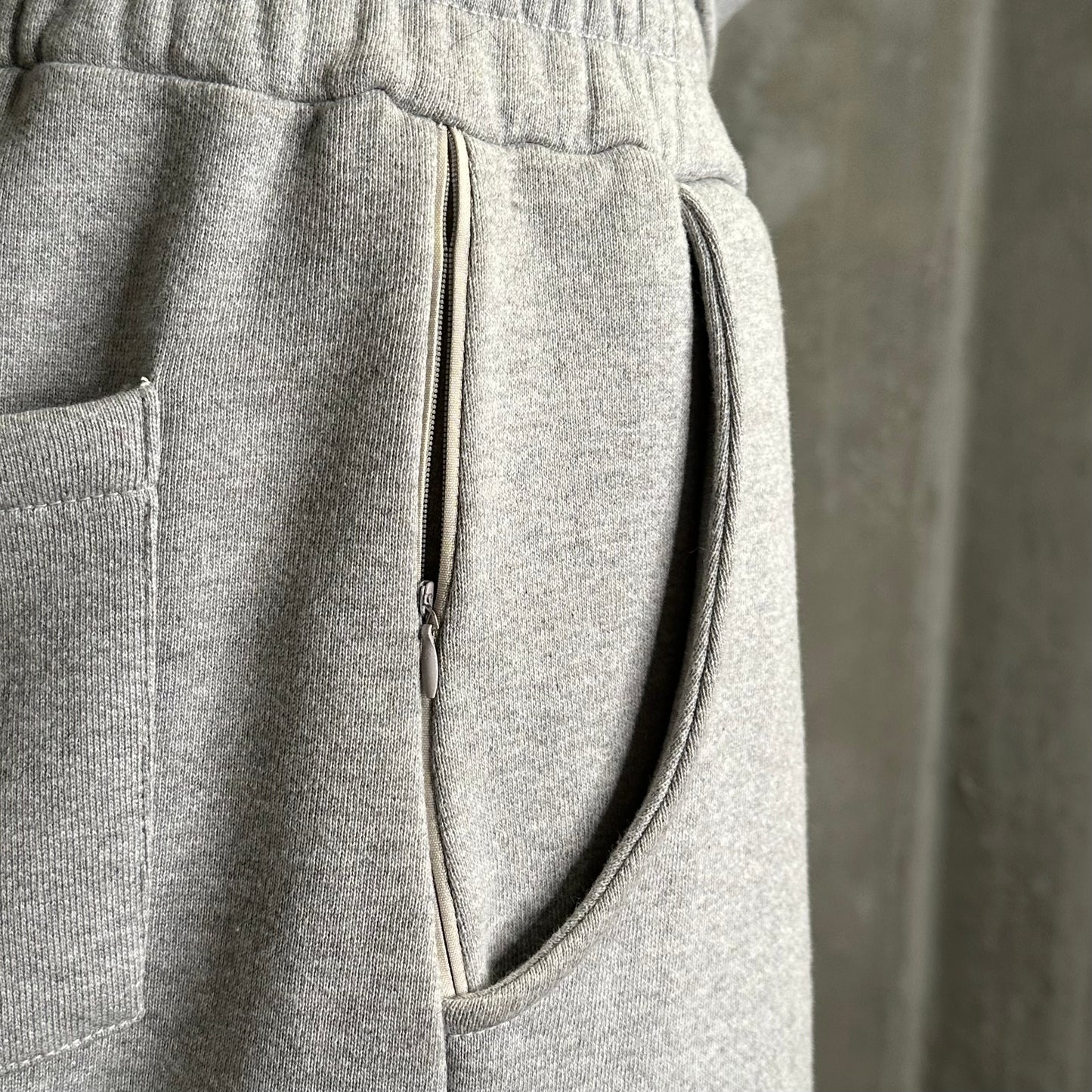 V1 Blank Sweats - Grey