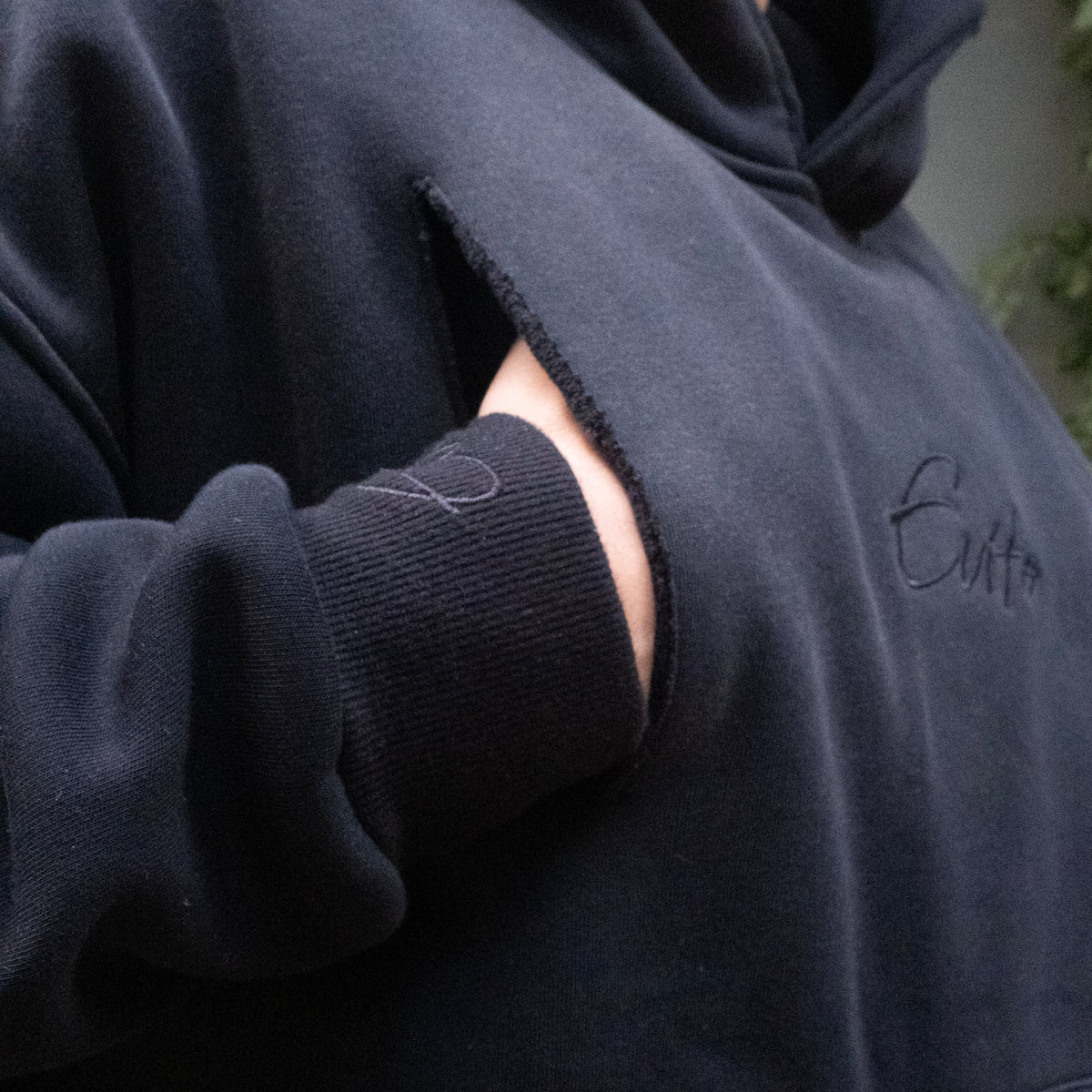 V1 Blank Hoodie - Black